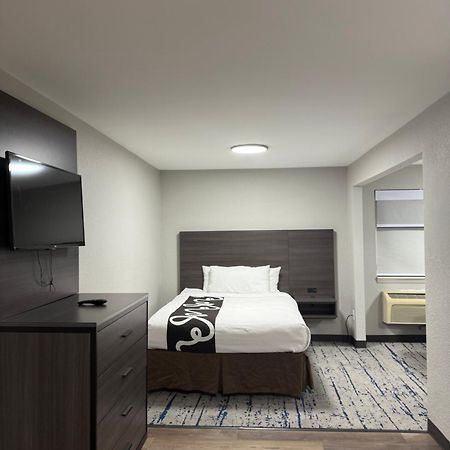 เอ็กซ์เทนด์ สเตย์ อเมริกา บีเอ็นเอแอร์พอร์ต เอล์มฮิลล์ ไพก์ Hotel แนชวิลล์ ภายนอก รูปภาพ