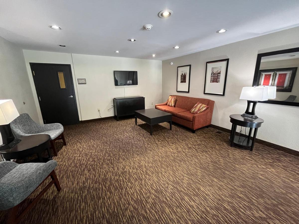 เอ็กซ์เทนด์ สเตย์ อเมริกา บีเอ็นเอแอร์พอร์ต เอล์มฮิลล์ ไพก์ Hotel แนชวิลล์ ภายนอก รูปภาพ